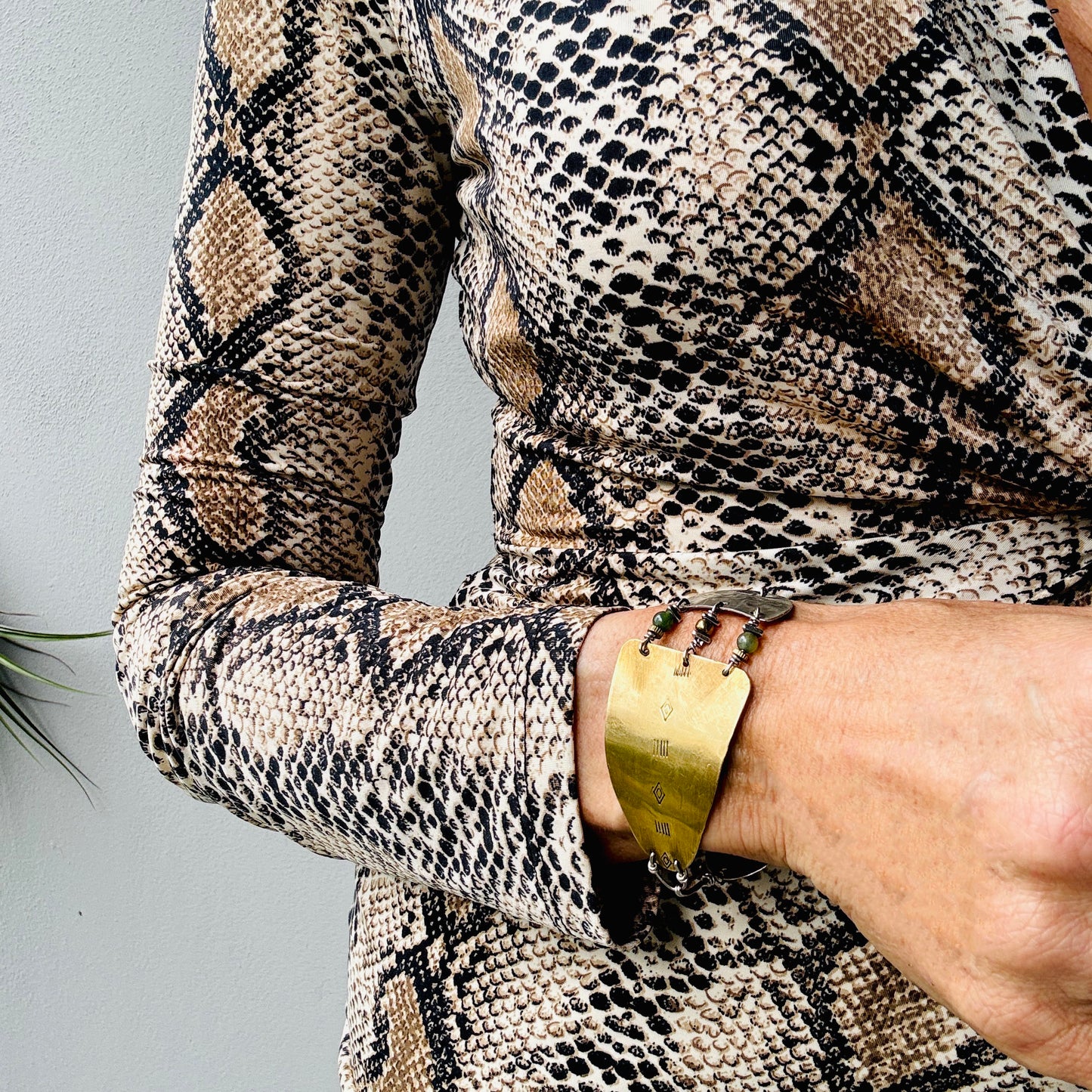 STAMPED MIXED METAL GEOMETRIC BRACELET - end of seaon sale
