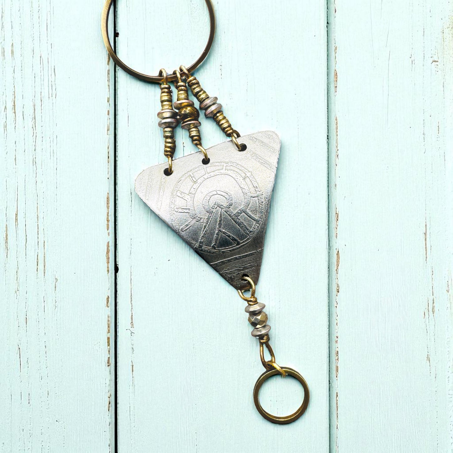 SILVER ETCHED TRIANGLE BRACELET - end of season sale
