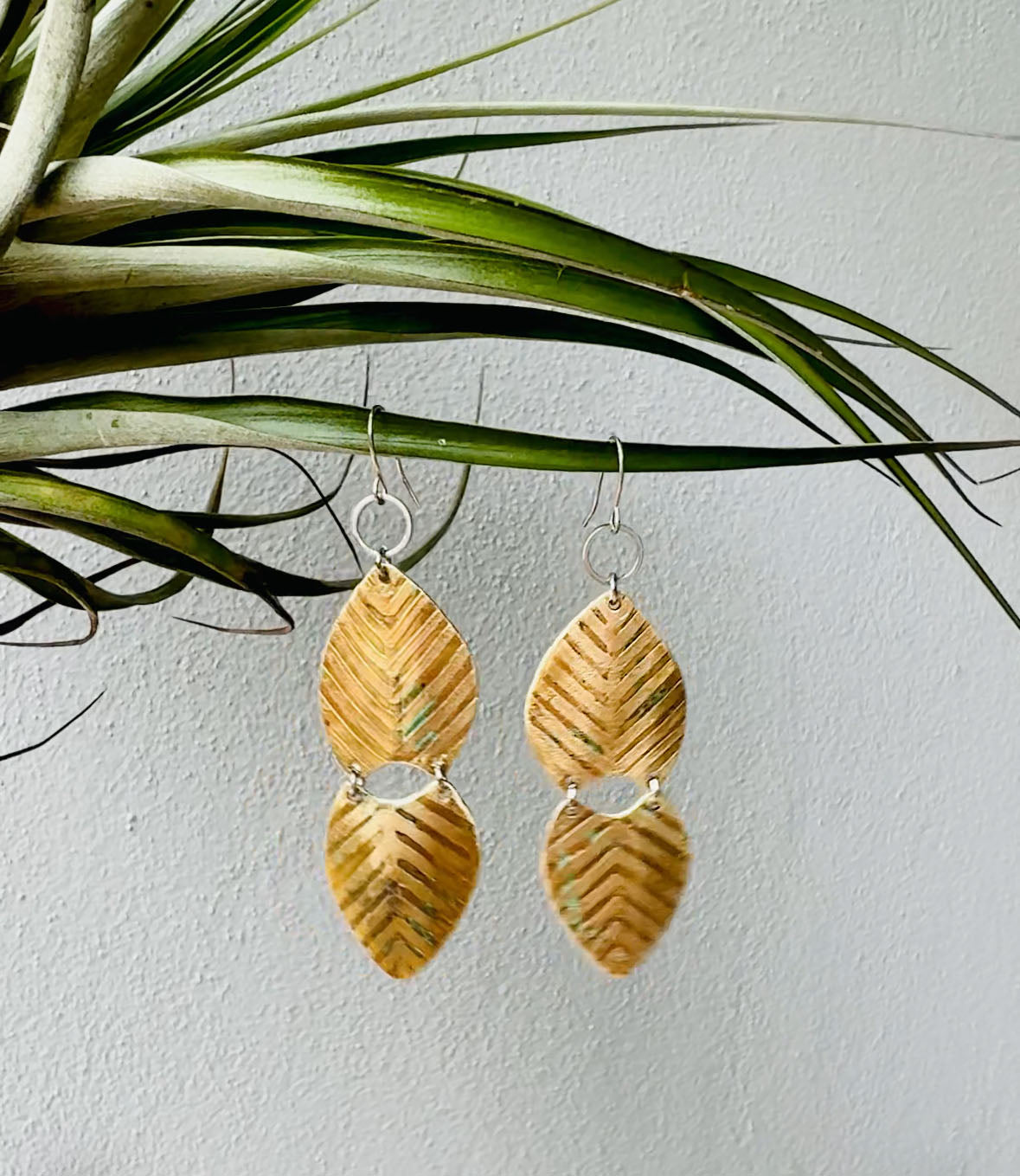 DOUBLE LEAF ETCHED BRASS EARRINGS