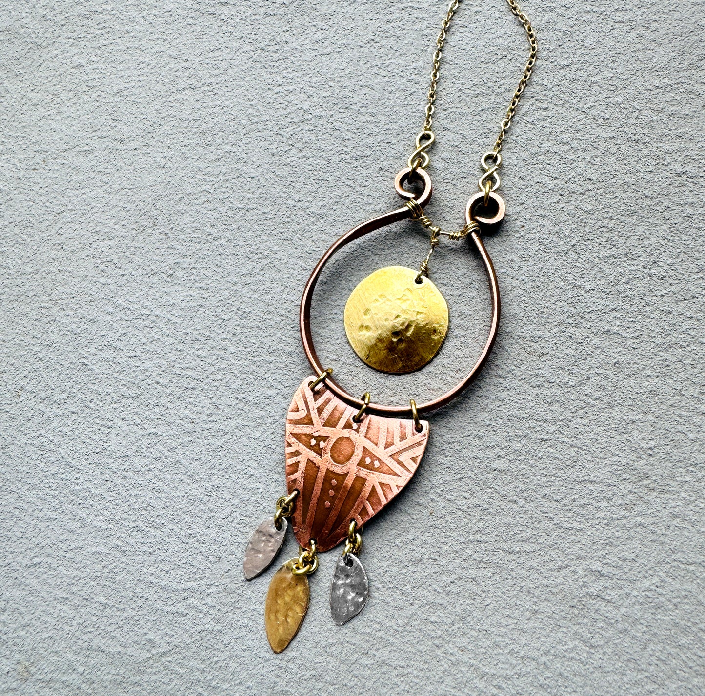 ETCHED COPPER MIXED METAL NECKLACE
