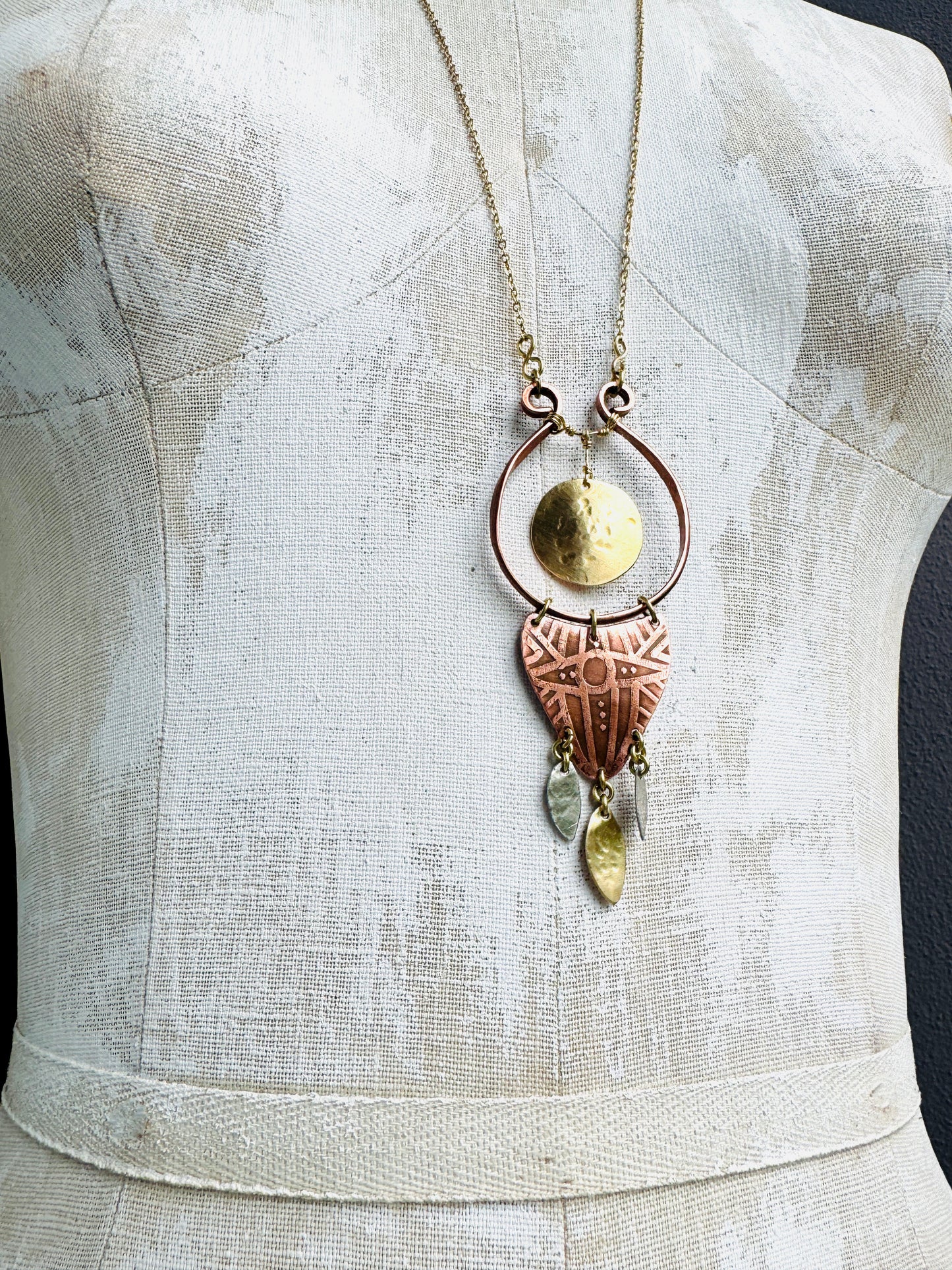 ETCHED COPPER MIXED METAL NECKLACE
