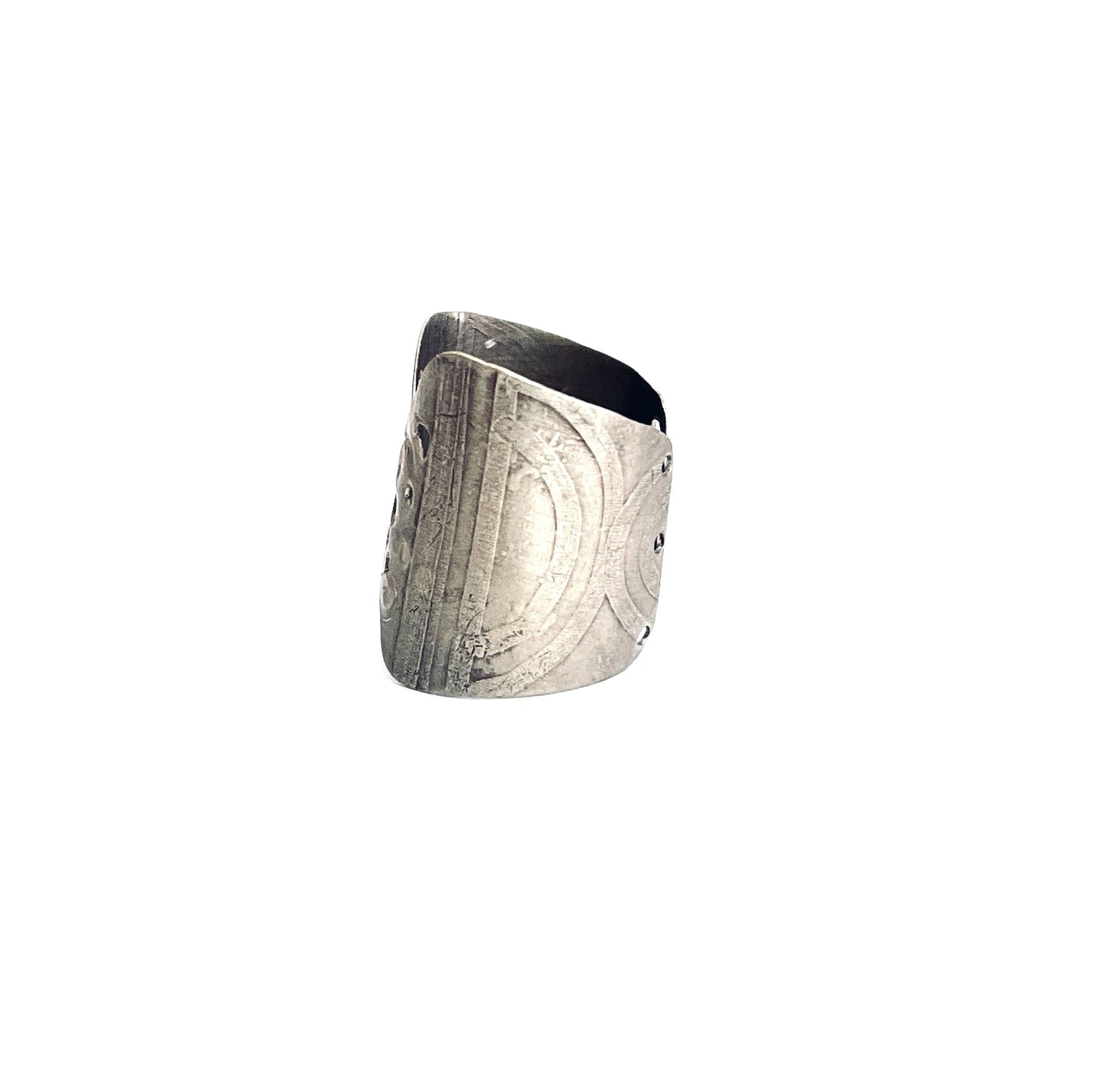 TEXTURED ETCHED SILVER SHIELD RING