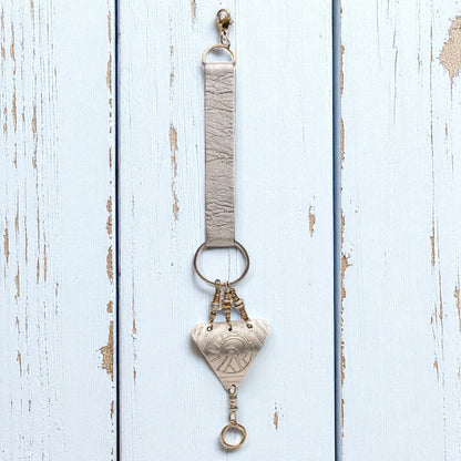 SILVER ETCHED TRIANGLE BRACELET - end of season sale