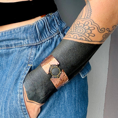 GEOMETRIC TEXTURED COPPER BRACELET - end of season sale