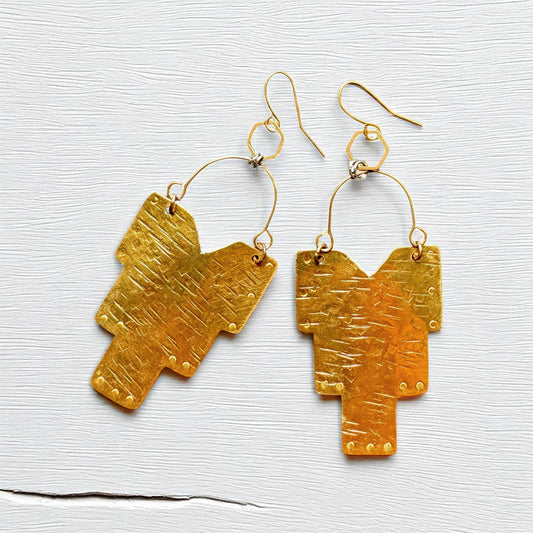 BRASS TEXTURED STEP EARRINGS - end of season sale