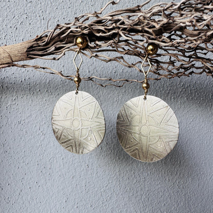 ETCHED SILVER CIRCLE EARRINGS