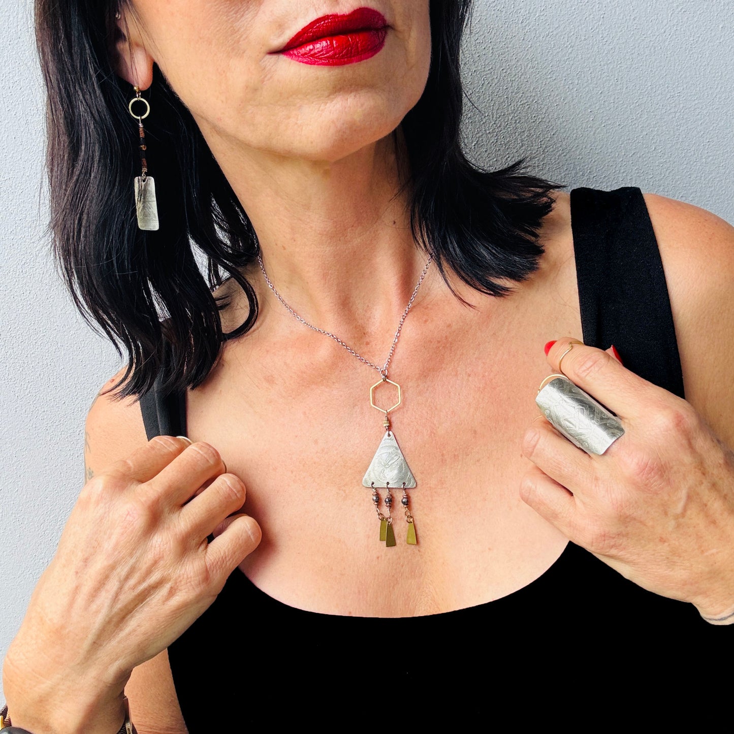 BEADED ETCHED SILVER EARRINGS - end of season sale