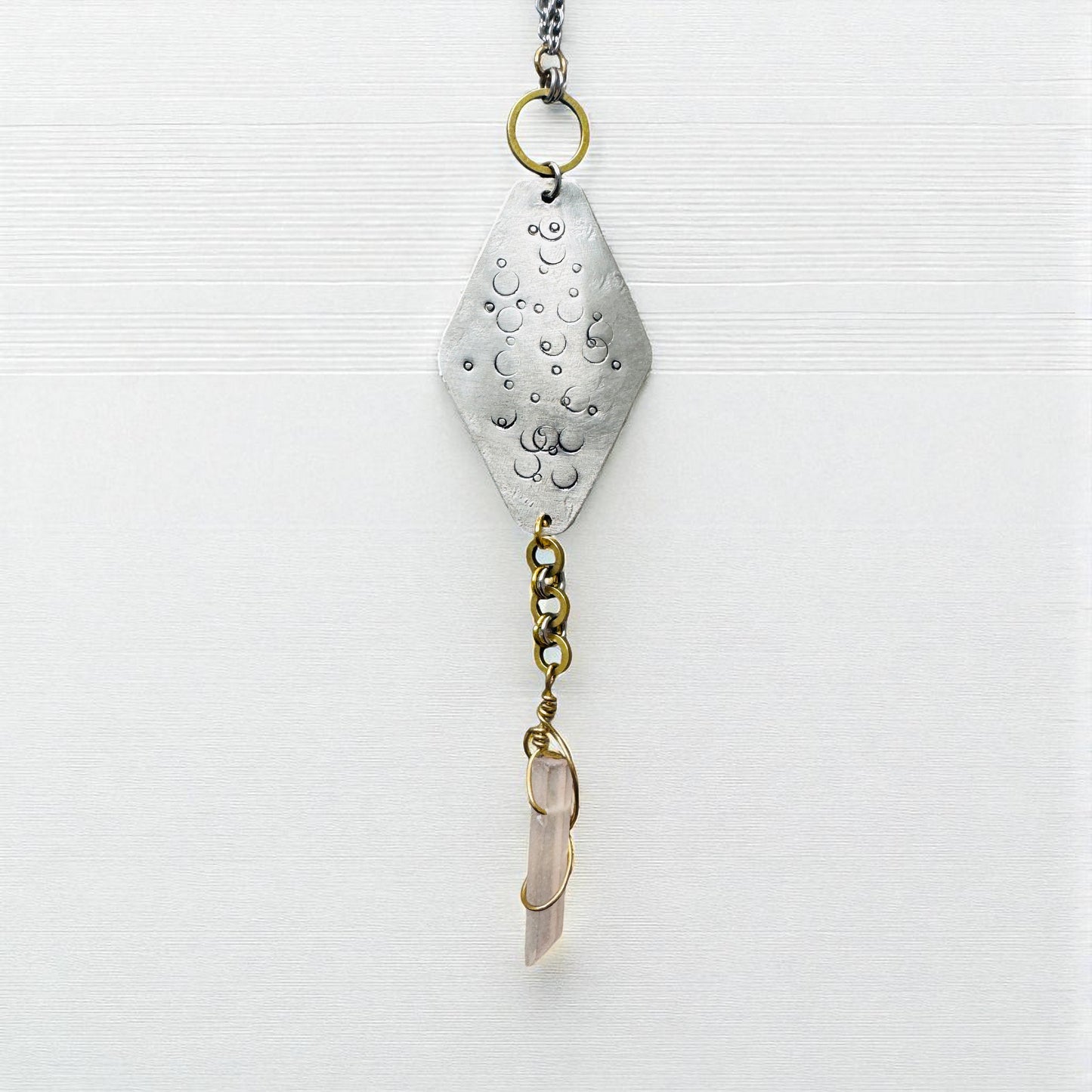 ROSE QUARTZ AND SILVER STAMPED ROMBO NECKLACE - end of season sale