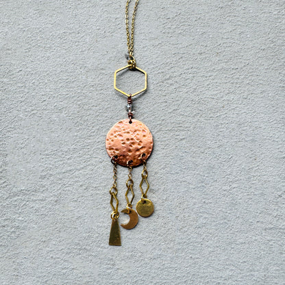 COPPER CIRCLE CHARM NECKLACE - end of season sale
