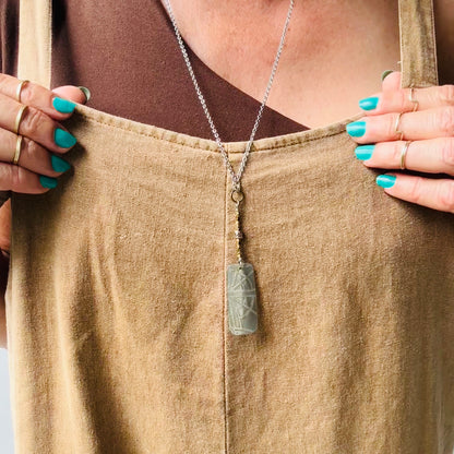 ETCHED SILVER Y NECKLACE - end of season sale