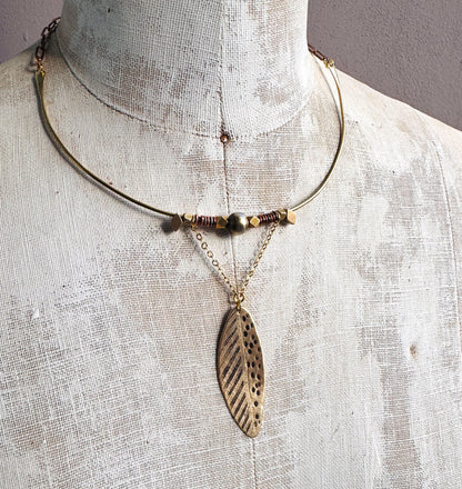 ETCHED BRASS LEAF COLLAR NECKLACE
