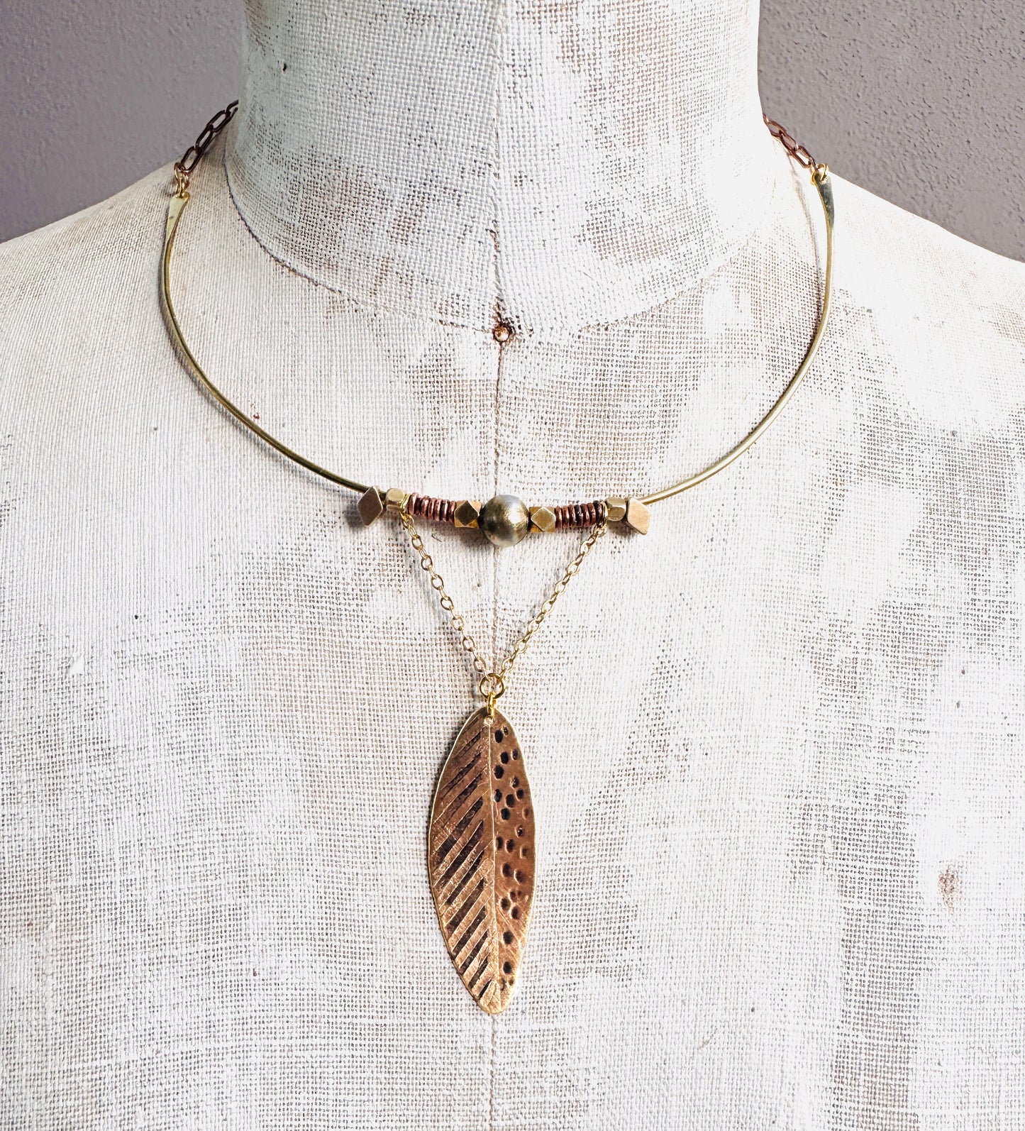ETCHED BRASS LEAF COLLAR NECKLACE