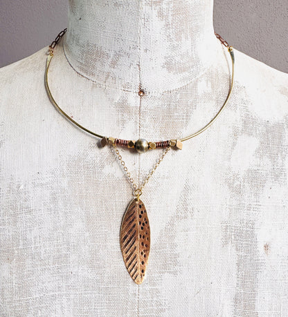 ETCHED BRASS LEAF COLLAR NECKLACE